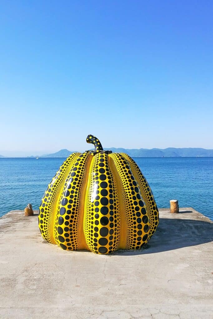 Naoshima citrouille