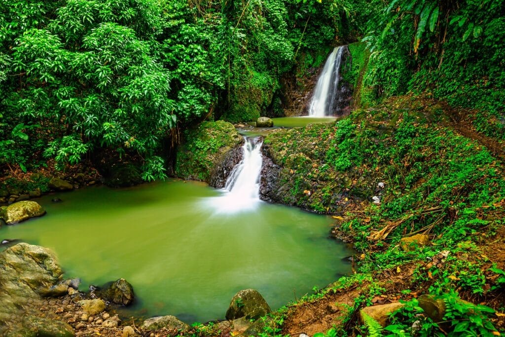 Seven Sisters Falls cascades des sept soeurs