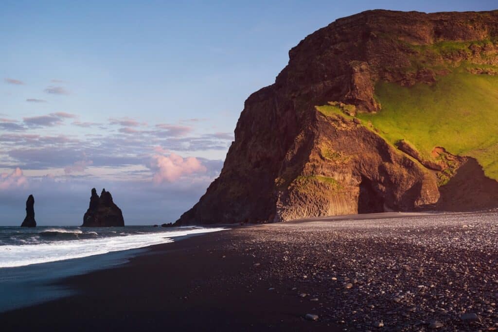 plage de sable noir