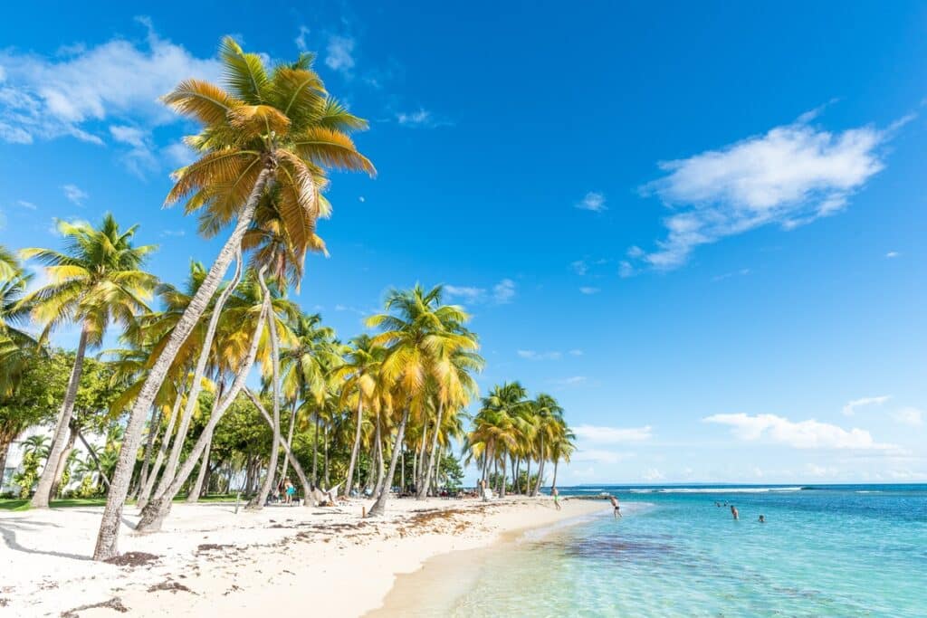 Plage de la Caravelle en Guadeloupe