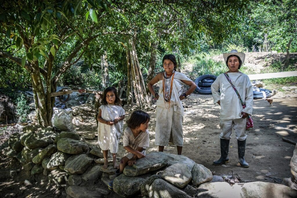 tribu indigène vers la ciudad perdida