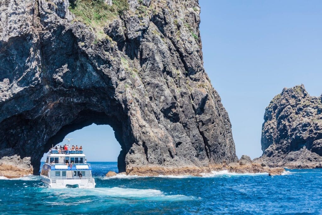 Hole in the rock paihia