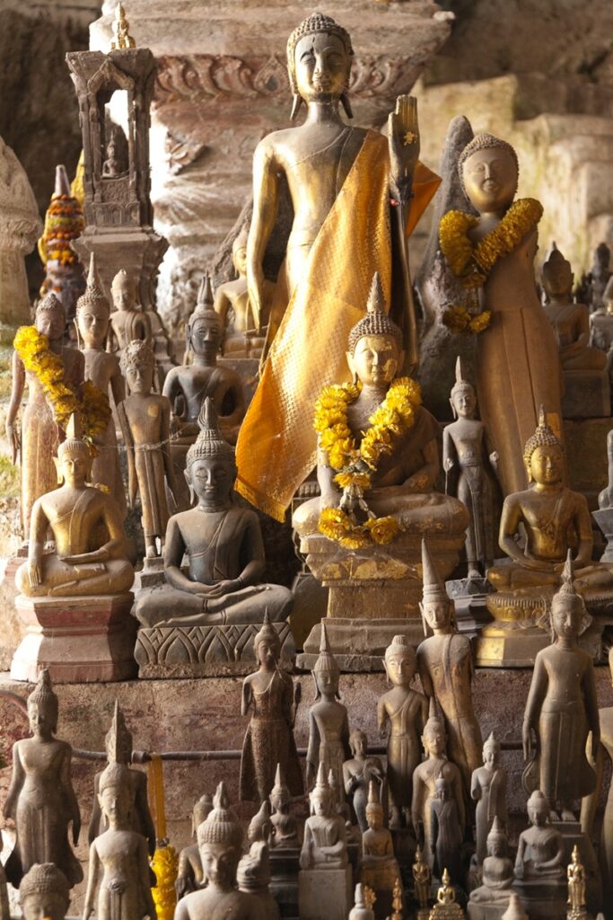 statues de bouddha