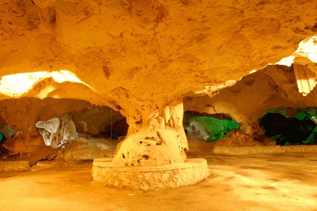 visiter les grottes de green grotto