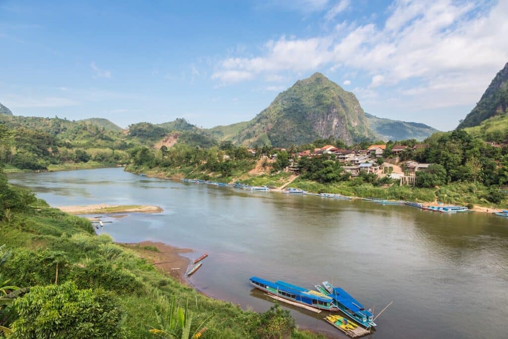 rivière nam ou à Nong Khiaw