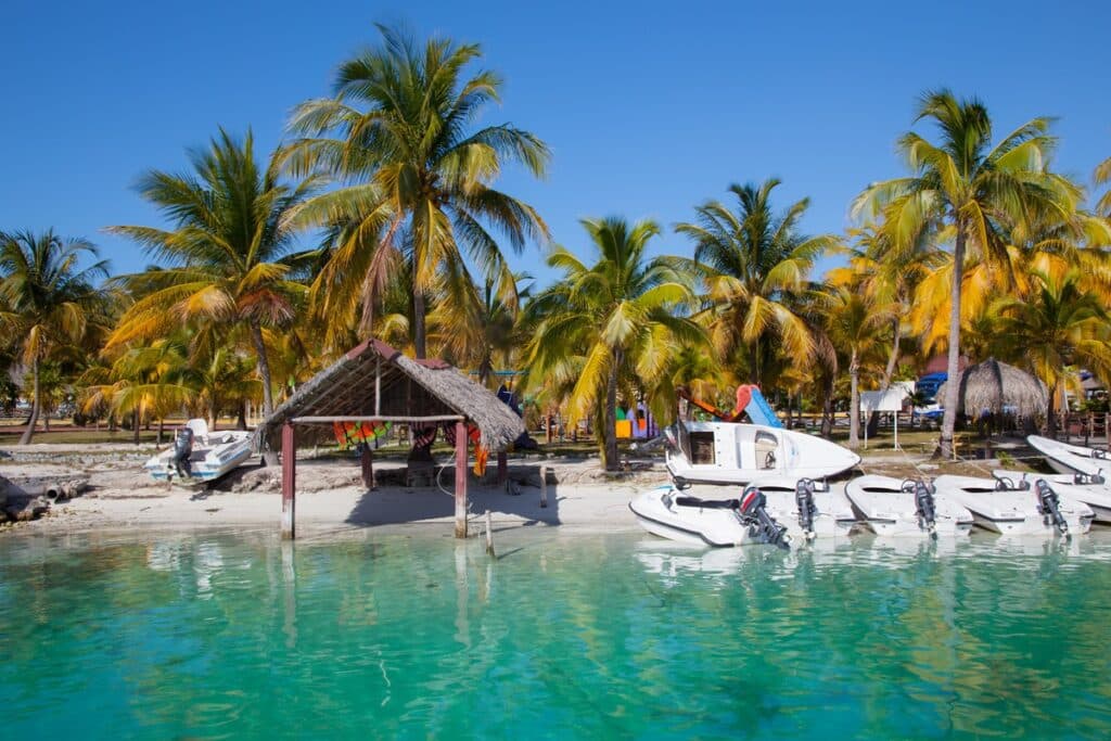 bateaux de plaisance à Cayo Largo