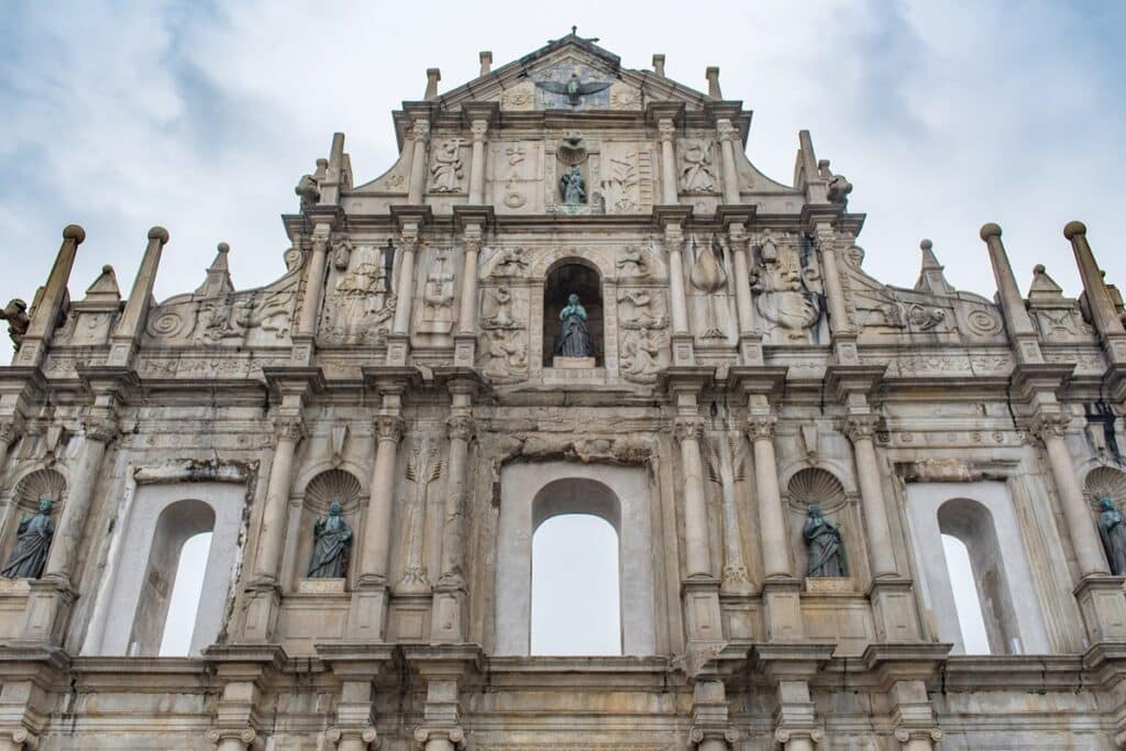 façade des ruines de saint paul