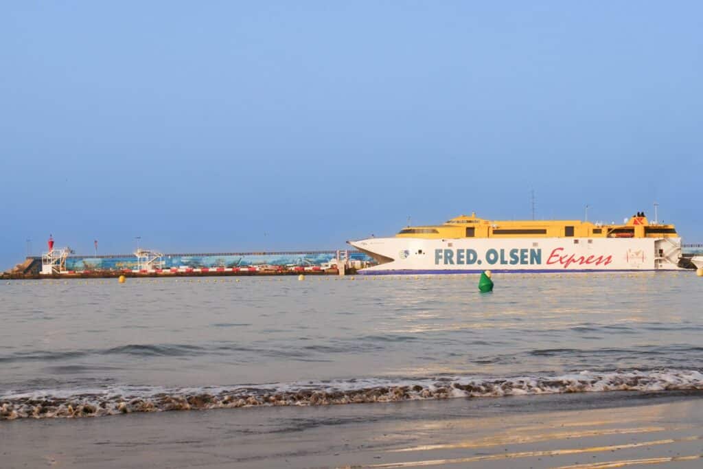 ferry fred olsen canaries