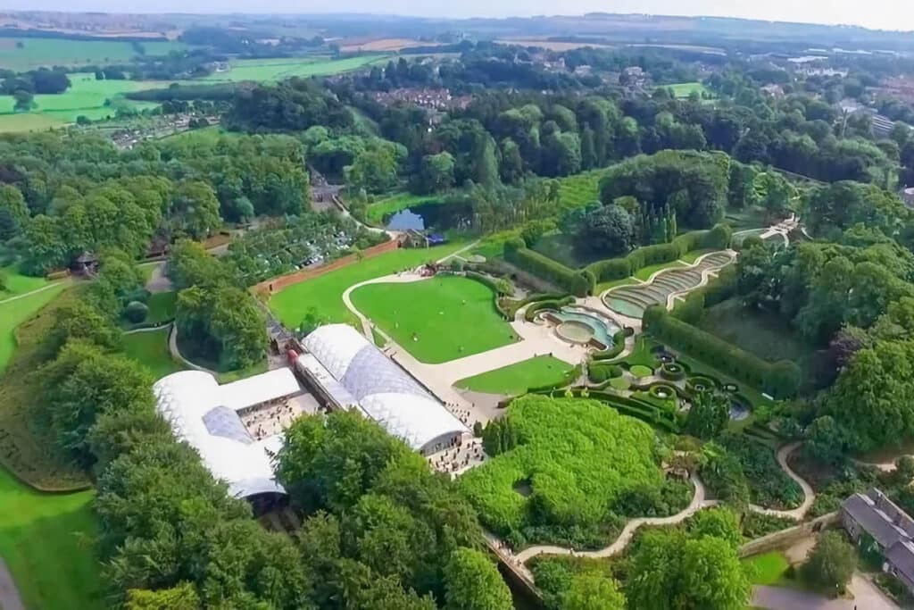 domaine du Jardin des poisons : le jardin le plus dangereux du monde