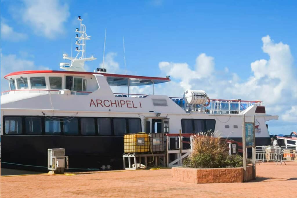 bateau pour la désirade