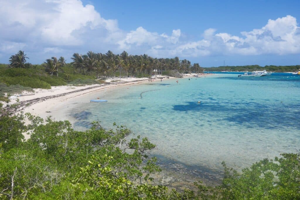 plage de Terre de Bas