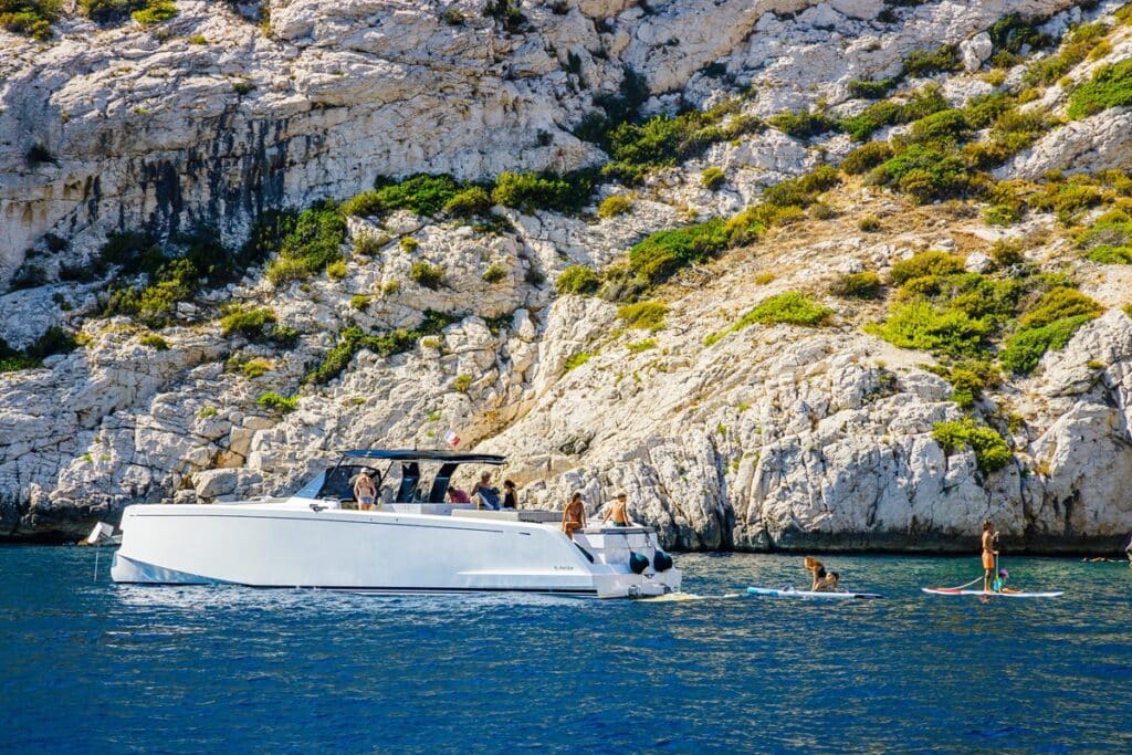 bateau sur la côte marseillaise