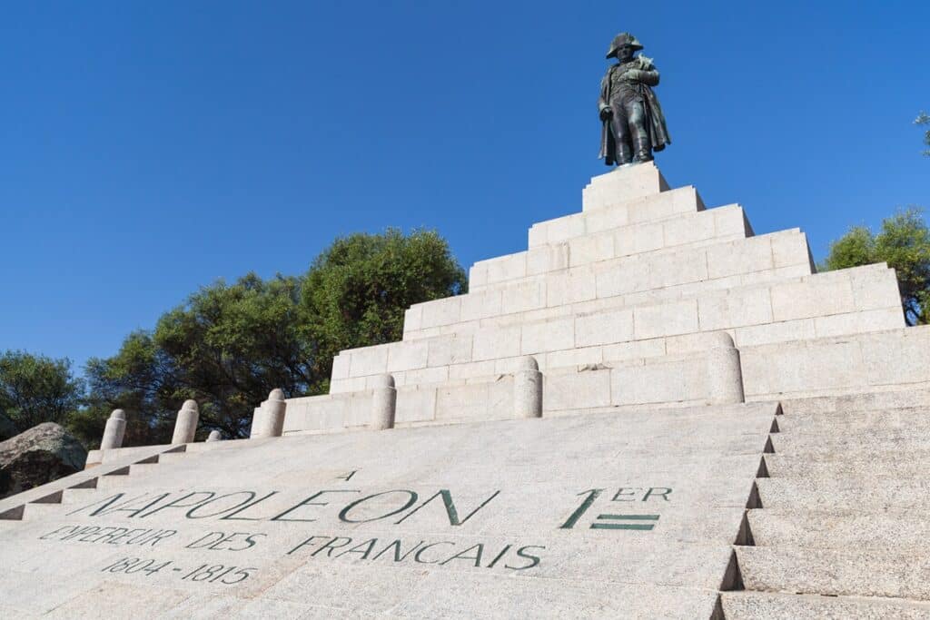 sculpture Napoléon place d'Austerlitz à Ajaccio