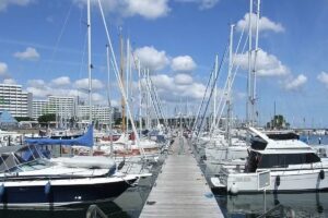 bonnes raisons de louer un bateau pendant vos vacances
