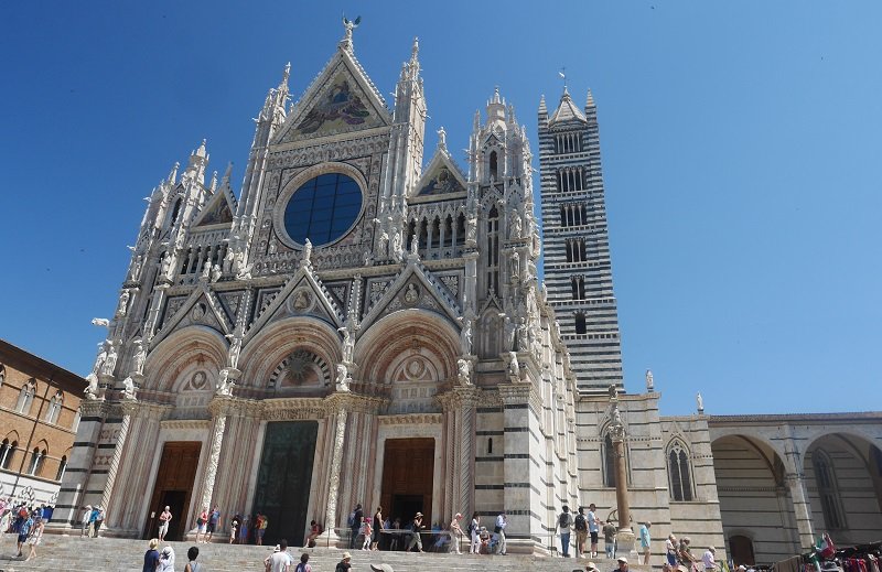 façade duomo sienne