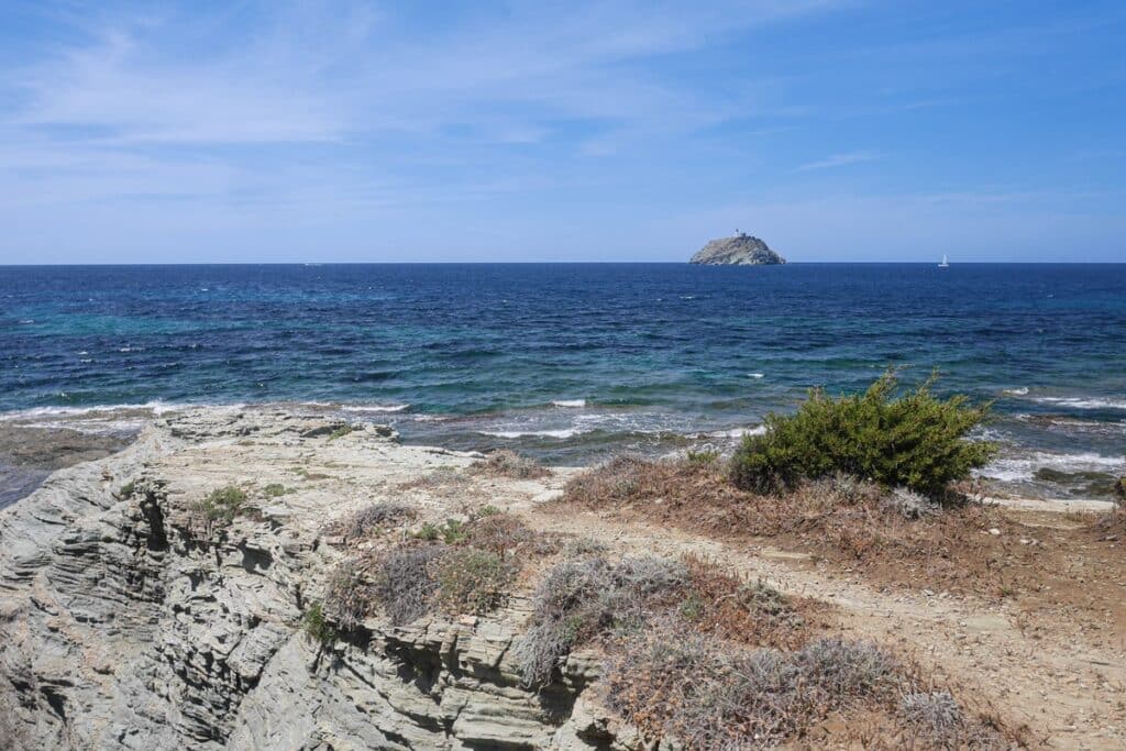 rochers et mer