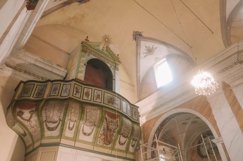 interieur eglise santa maria lumio