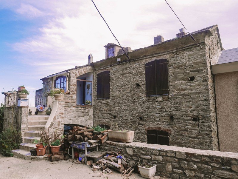 ancienne maison en pierre