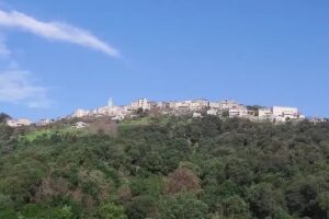 visiter borgo