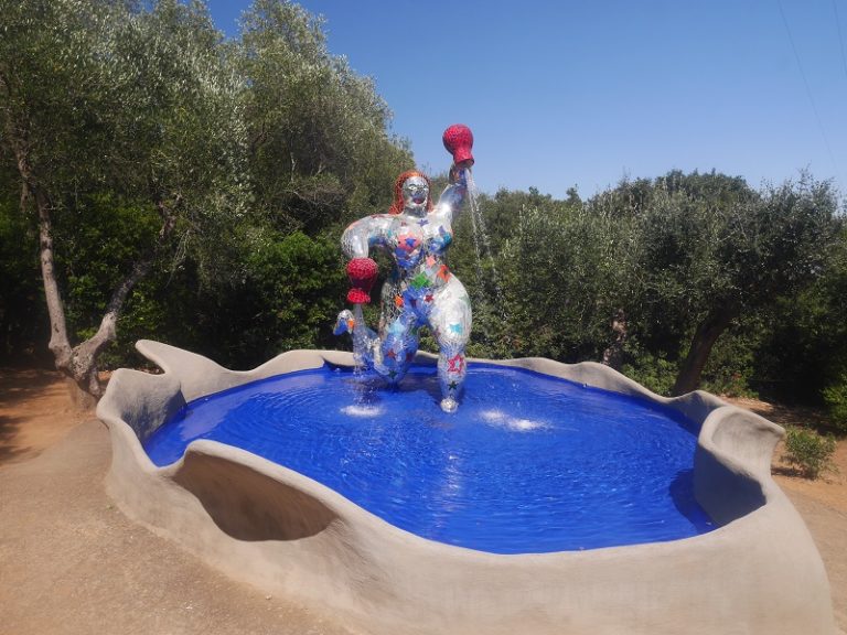 Jardin des Tarots en Toscane une visite étrange et féérique Bouger