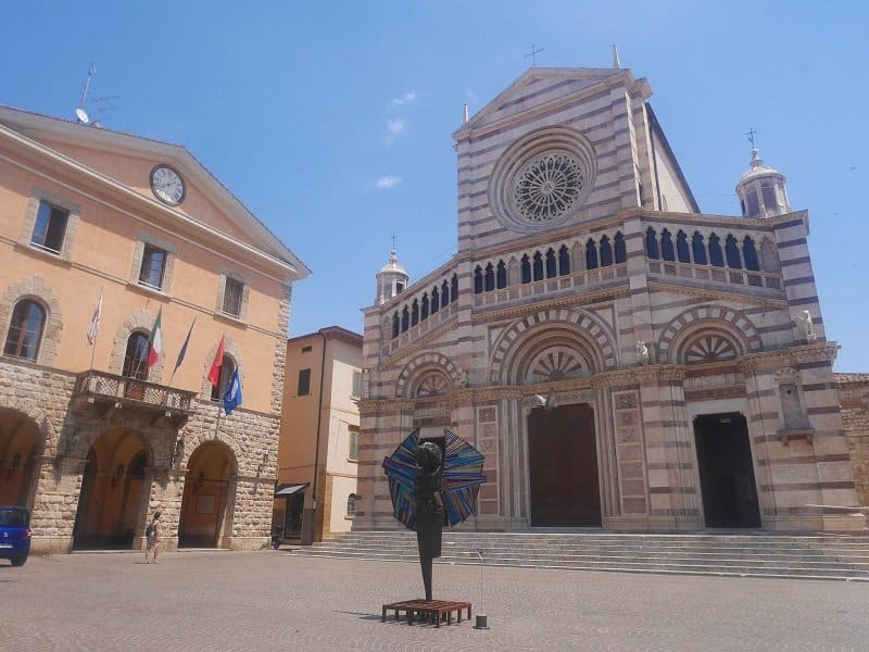 cathédrale san lorenzo grosseto