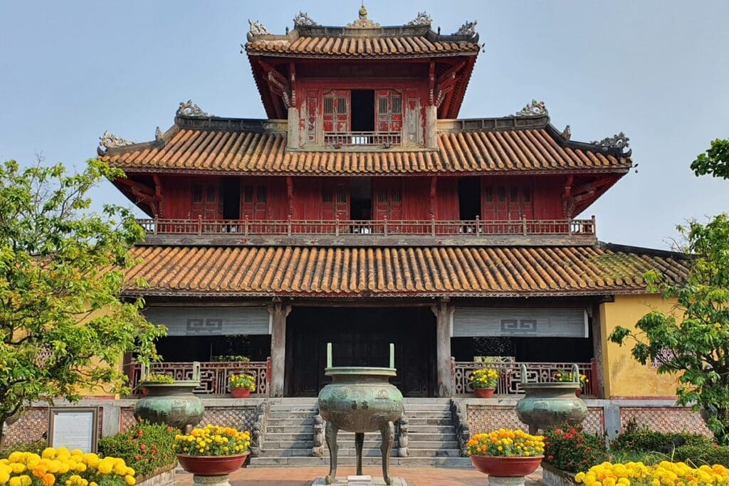 Pavillon Hien Lam