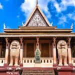 temple Wat Phnom
