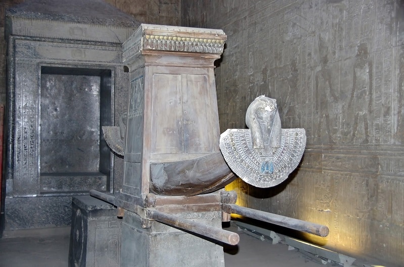 temple d'horus intérieur