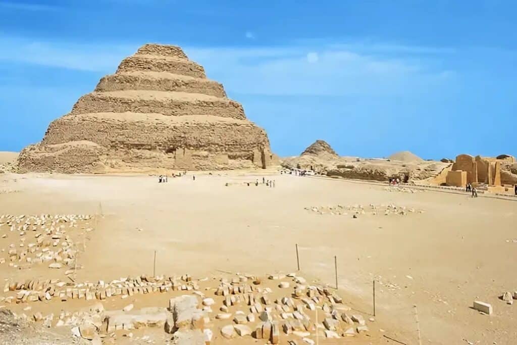 Visiter Saqqarah et la pyramide de Djéser