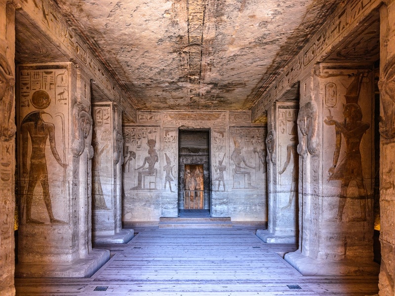 intérieur grand temple abou simbel