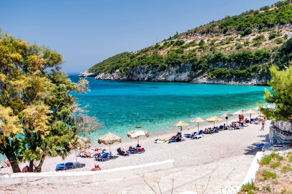 Plage de Makris Gialos