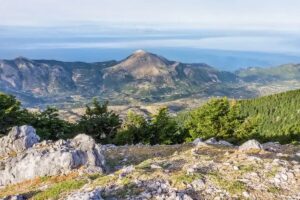 Randonnée au mont Ainos
