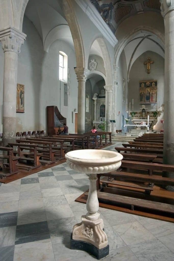 intérieur église manarola