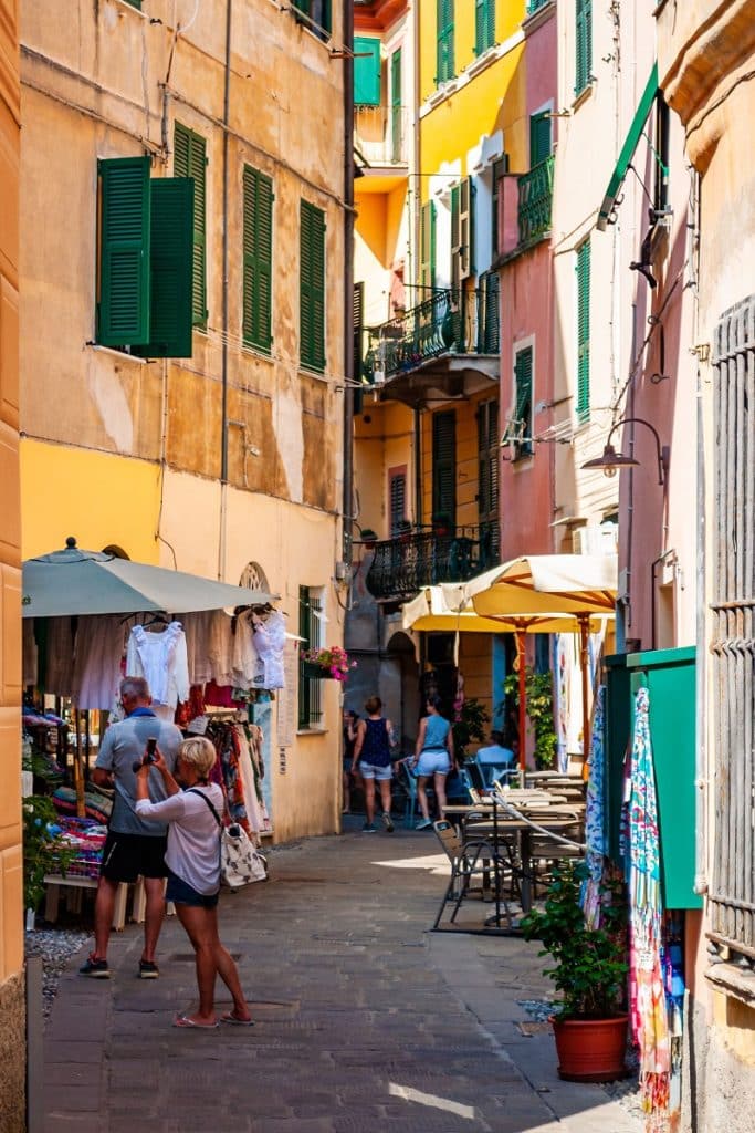 ruelle Monterosso al Mare