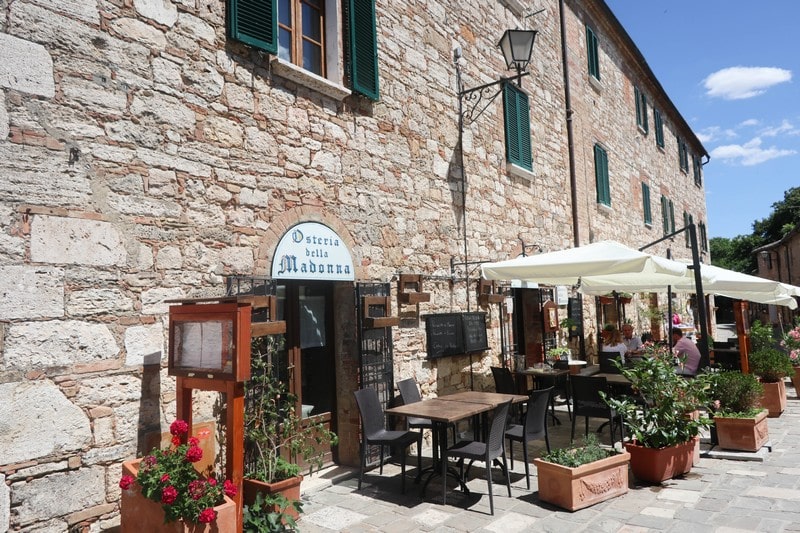 restaurant