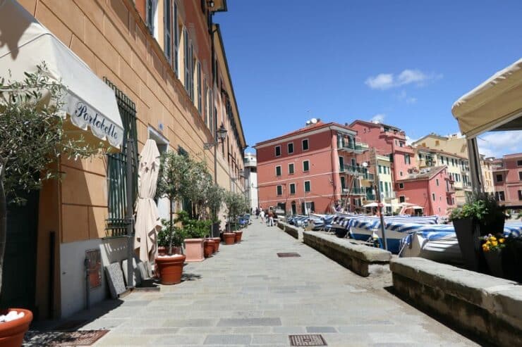 rue de sestri levante