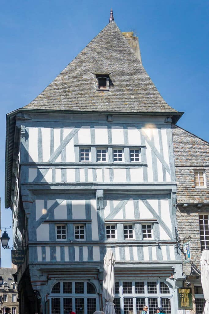 maison à pans de bois dinan