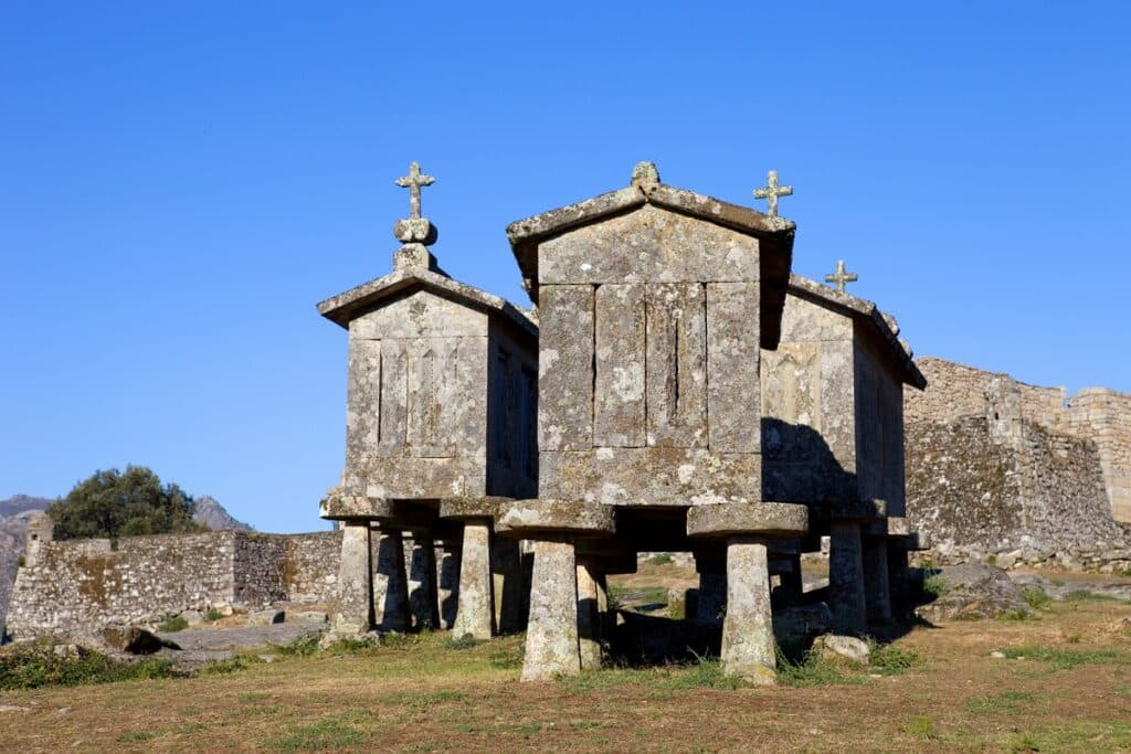 soajo greniers à grains