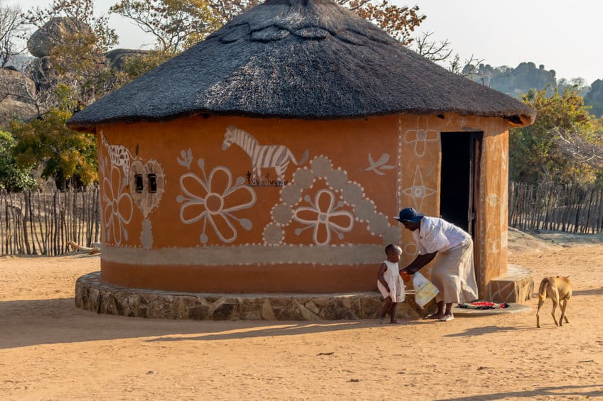 hutte Ndebele zimbabwe