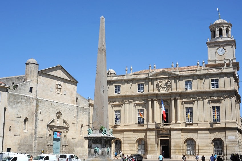 arles mairie