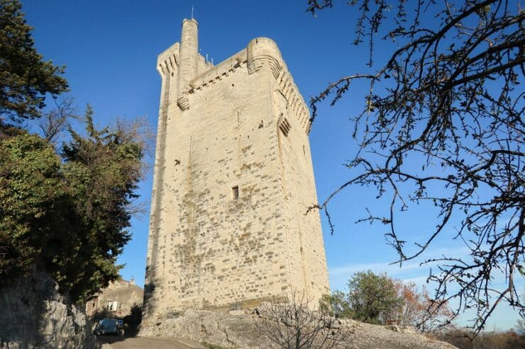 tour philippe le bel avignon