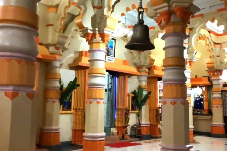 intérieur temple SHREE SANATAN DHARMA MANDAL
