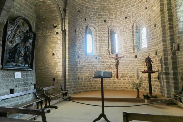interieur abbaye de gellone