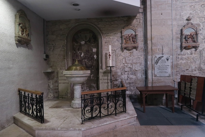 église vauvert intérieur