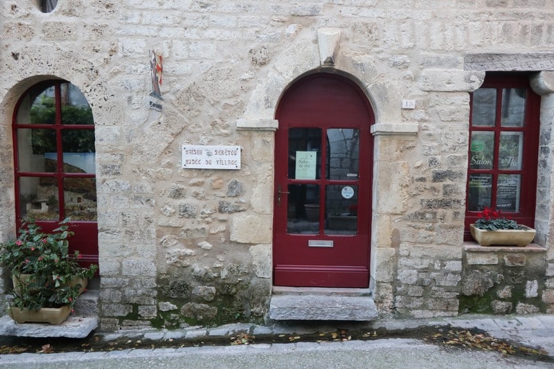 saint guilhem le désert musée d'antan