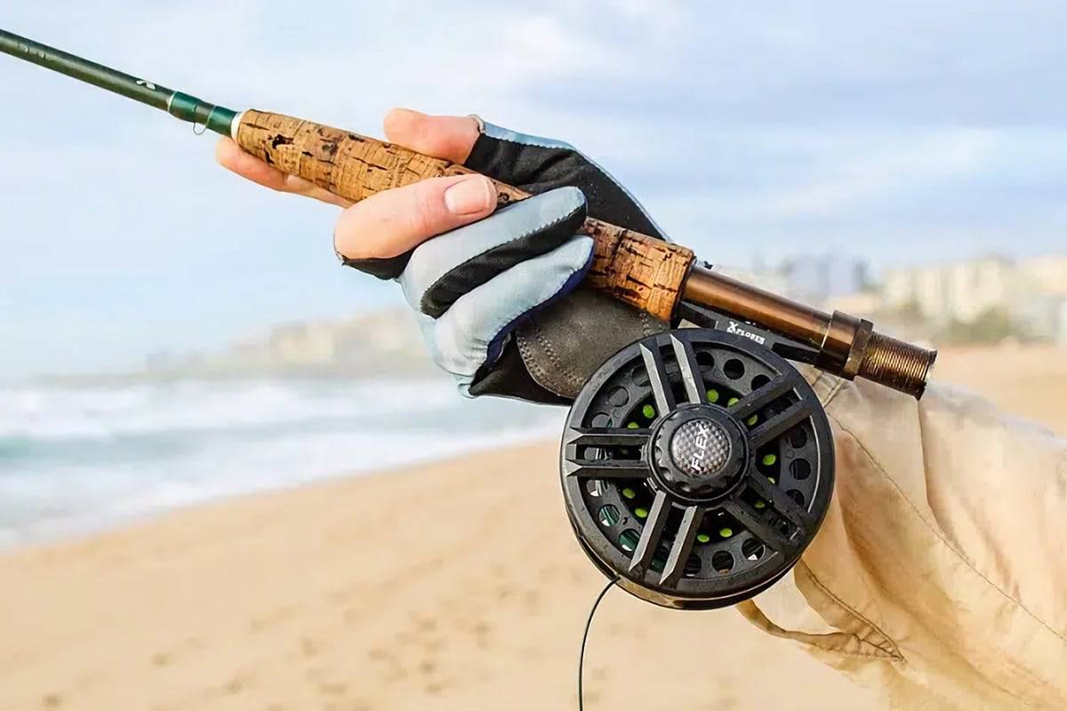 Le surfcasting : une technique de pêche attrayante en vacances