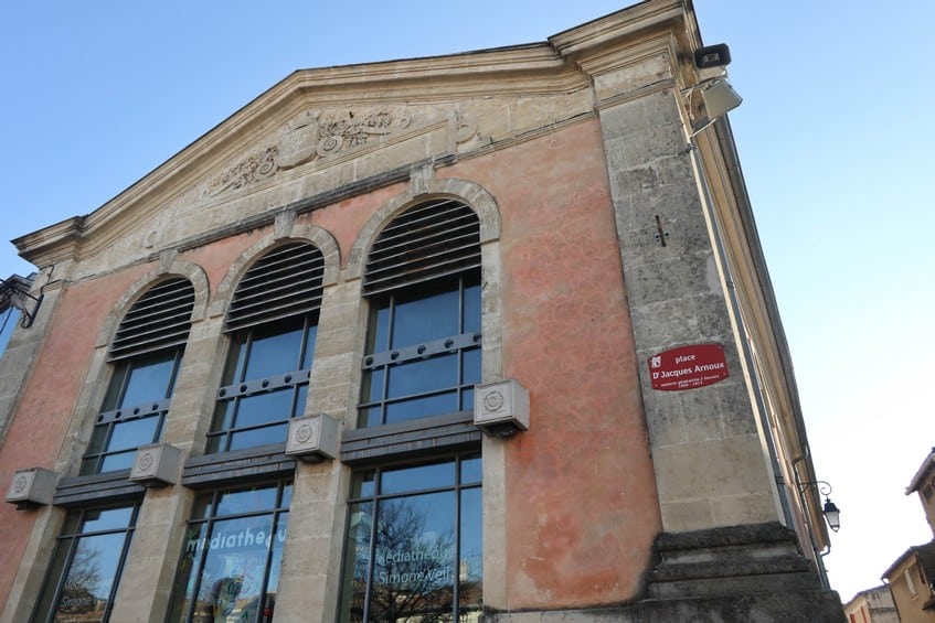halle de vauvert