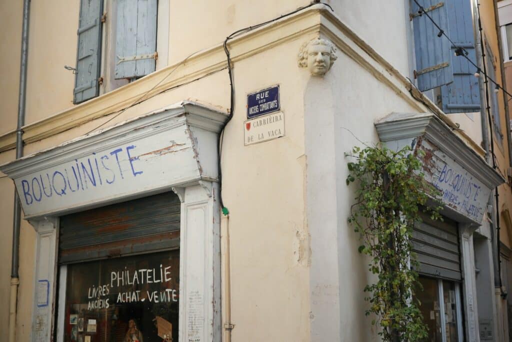 angle de rue beziers