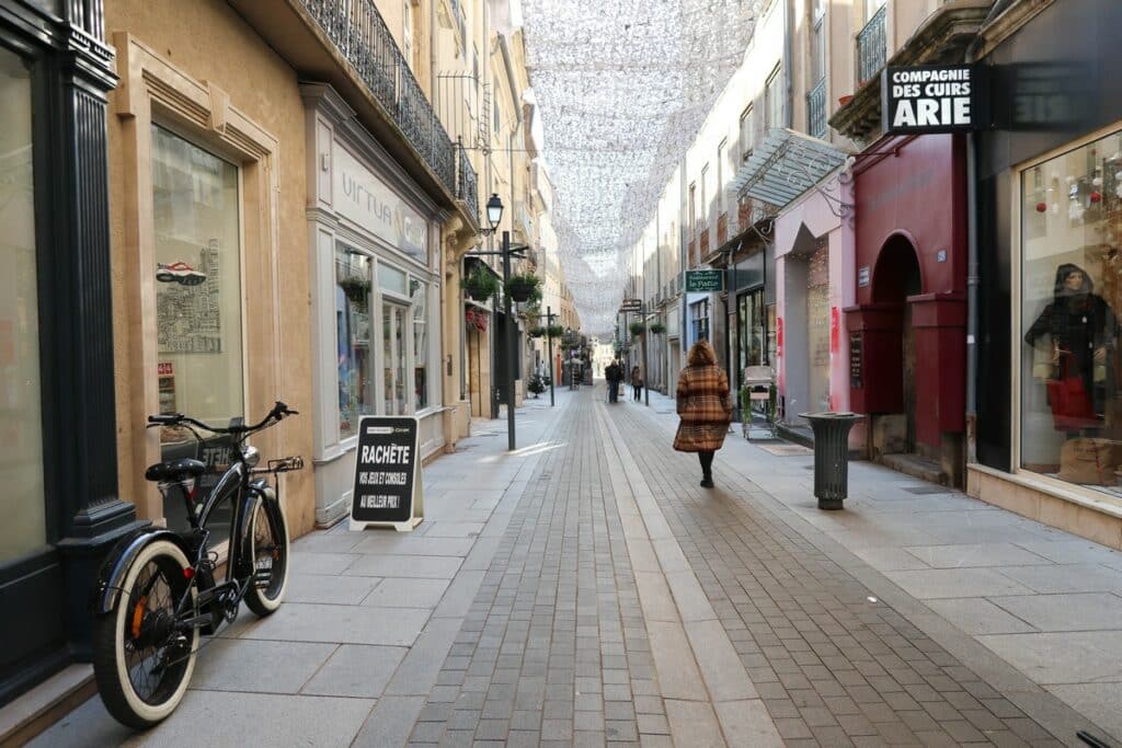 rue commerçante beziers