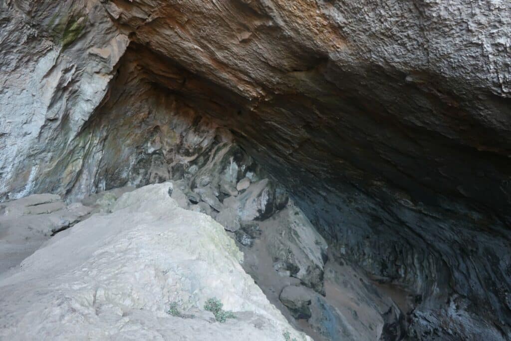 cueva negra